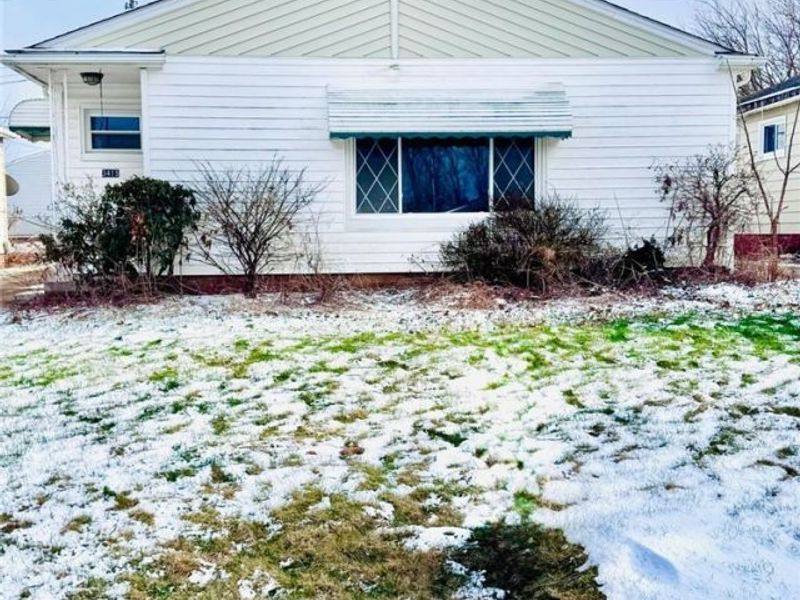 3415 Center Drive, Parma, OH 44134 Photo 1