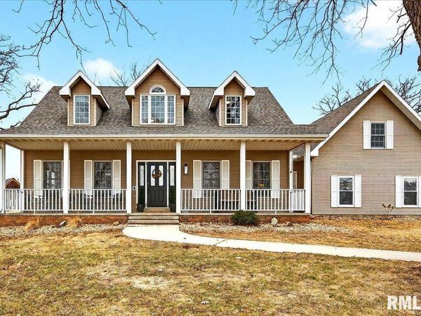 7225 Township Road 625 E Road, Toulon, IL 61483