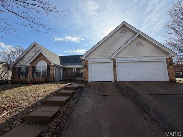 12948 Broadridge Lane , Florissant, MO 63033