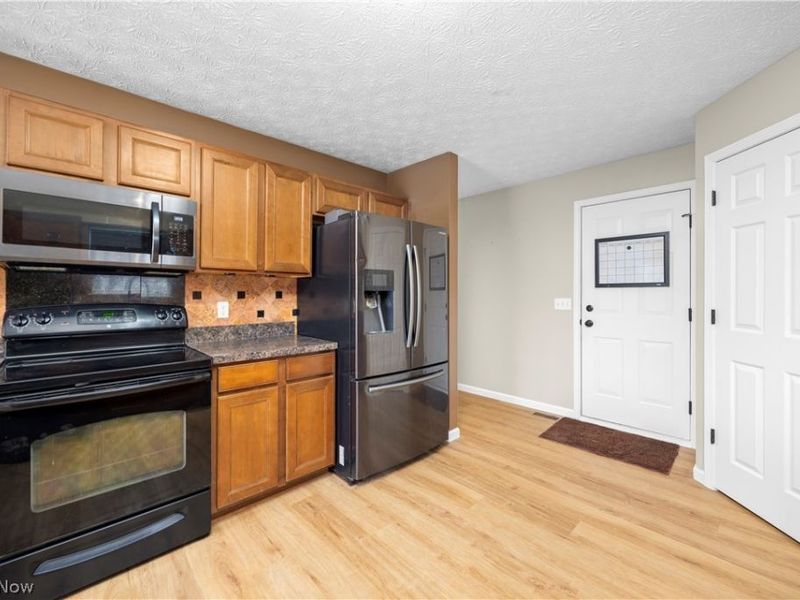 38086 Rocky Run Court, North Ridgeville, OH 44039 Photo 10