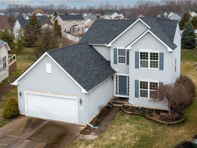 38086 Rocky Run Court, North Ridgeville, OH 44039 Photo 2