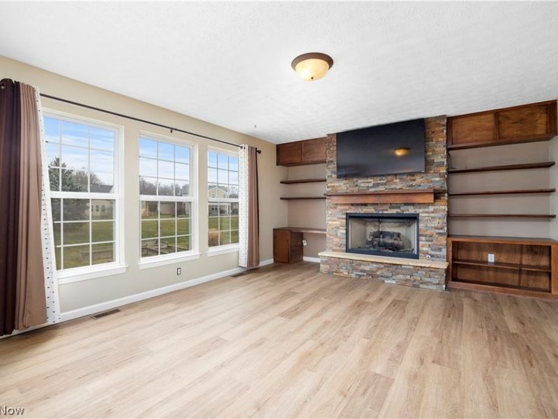 38086 Rocky Run Court, North Ridgeville, OH 44039 Photo 4