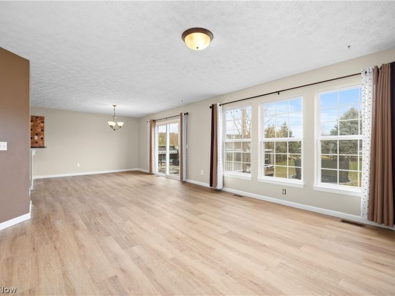 38086 Rocky Run Court, North Ridgeville, OH 44039 Photo 6