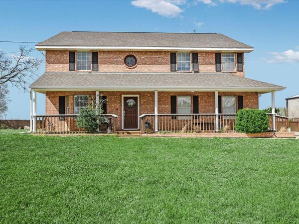 131 High Gabriel DR, Leander, TX 78641