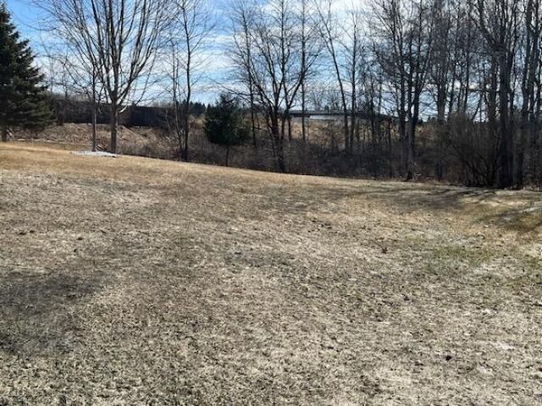 1101 Mahogany Ct, Two Rivers, WI 54241