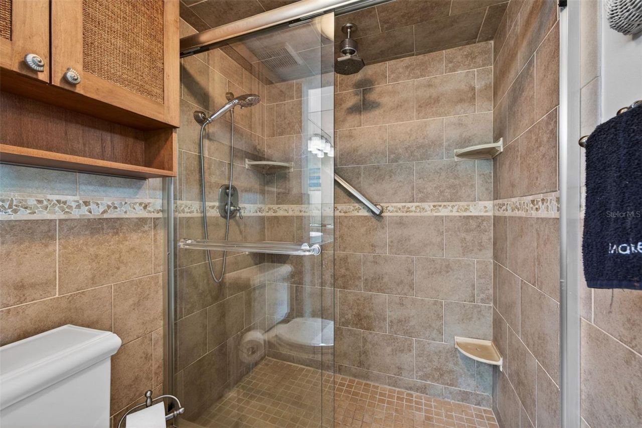 5279 Isla Key Boulevard S, Unit 410, Saint Petersburg, FL 33715 Photo