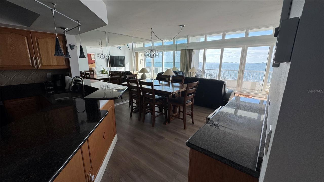 5279 Isla Key Boulevard S, Unit 410, Saint Petersburg, FL 33715 Photo