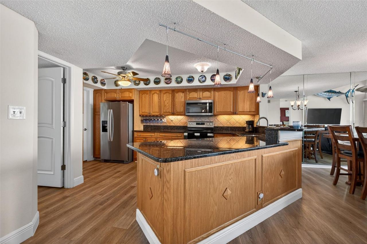 5279 Isla Key Boulevard S, Unit 410, Saint Petersburg, FL 33715 Photo