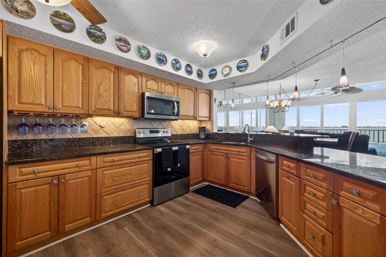 5279 Isla Key Boulevard S, Unit 410, Saint Petersburg, FL 33715 Photo