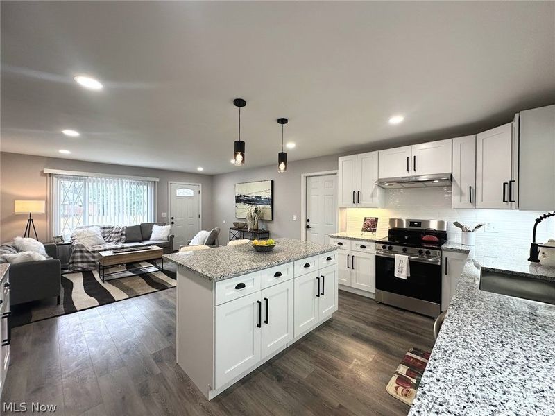 5437 Bartlett Road, Bedford Heights, OH 44146 Photo 3