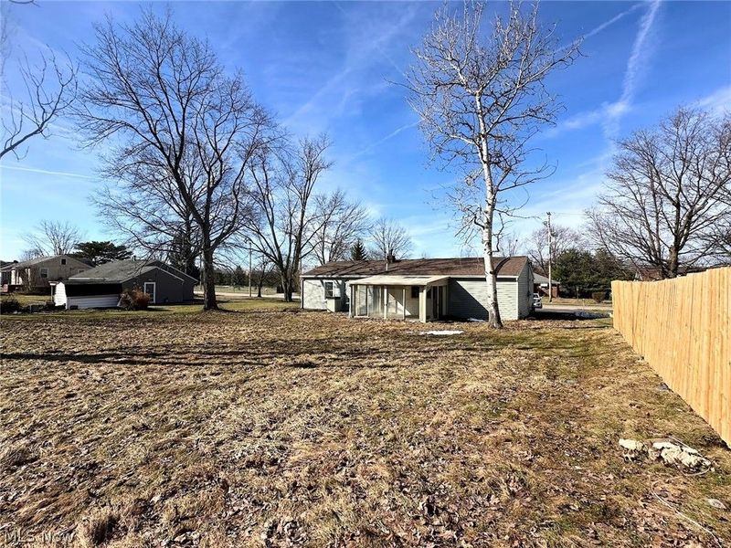 5437 Bartlett Road, Bedford Heights, OH 44146 Photo 9