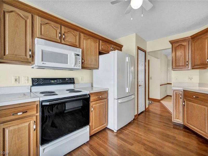 30640 Jasmine Court, Unit 61B, North Olmsted, OH 44070 Photo 15