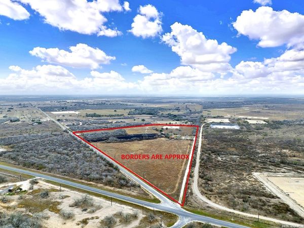 4884 County Road 342, Kenedy, TX 78119