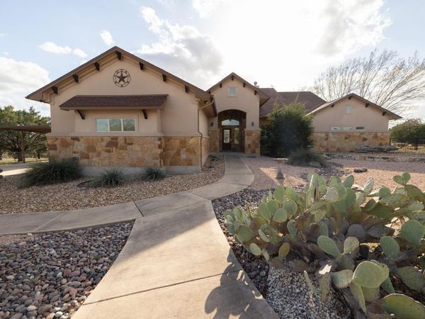 204 Skyline RD, Georgetown, TX 78628