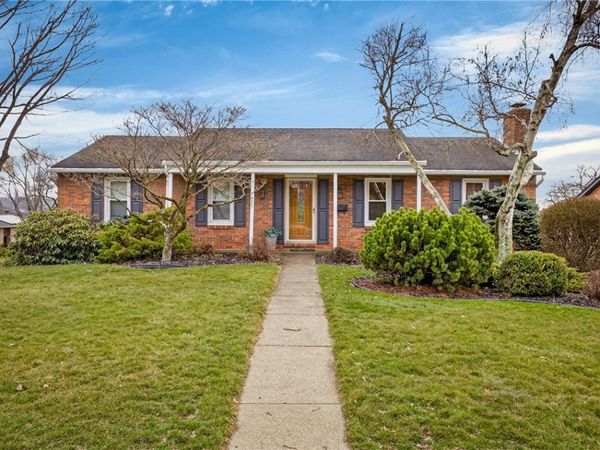 625 Ray Dr, Carnegie, PA 15106