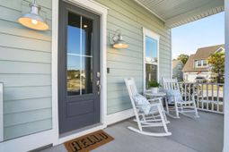 511 N Commodore Way photo 4