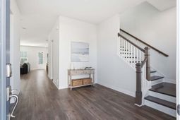 511 N Commodore Way photo 4