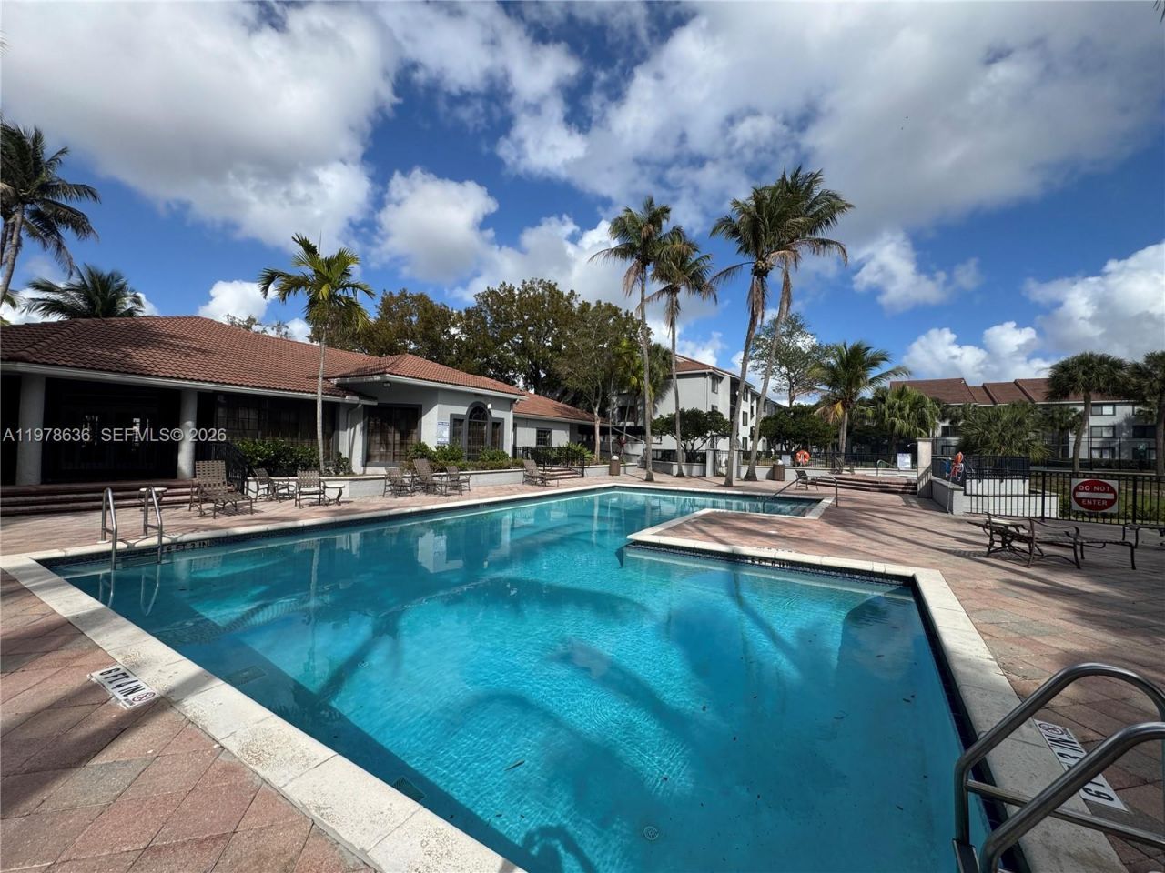 9122 W Atlantic Blvd, Unit 722, Coral Springs, FL 33071 Photo