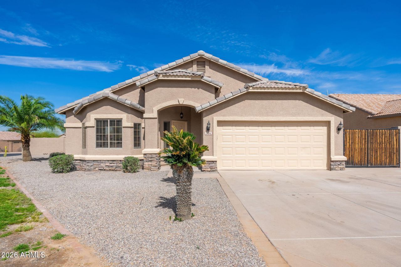 1704 E South Mountain Avenue, Phoenix, AZ 85042 Main Photo