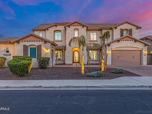 2613 S Velvendo Drive, Gilbert, AZ 85295