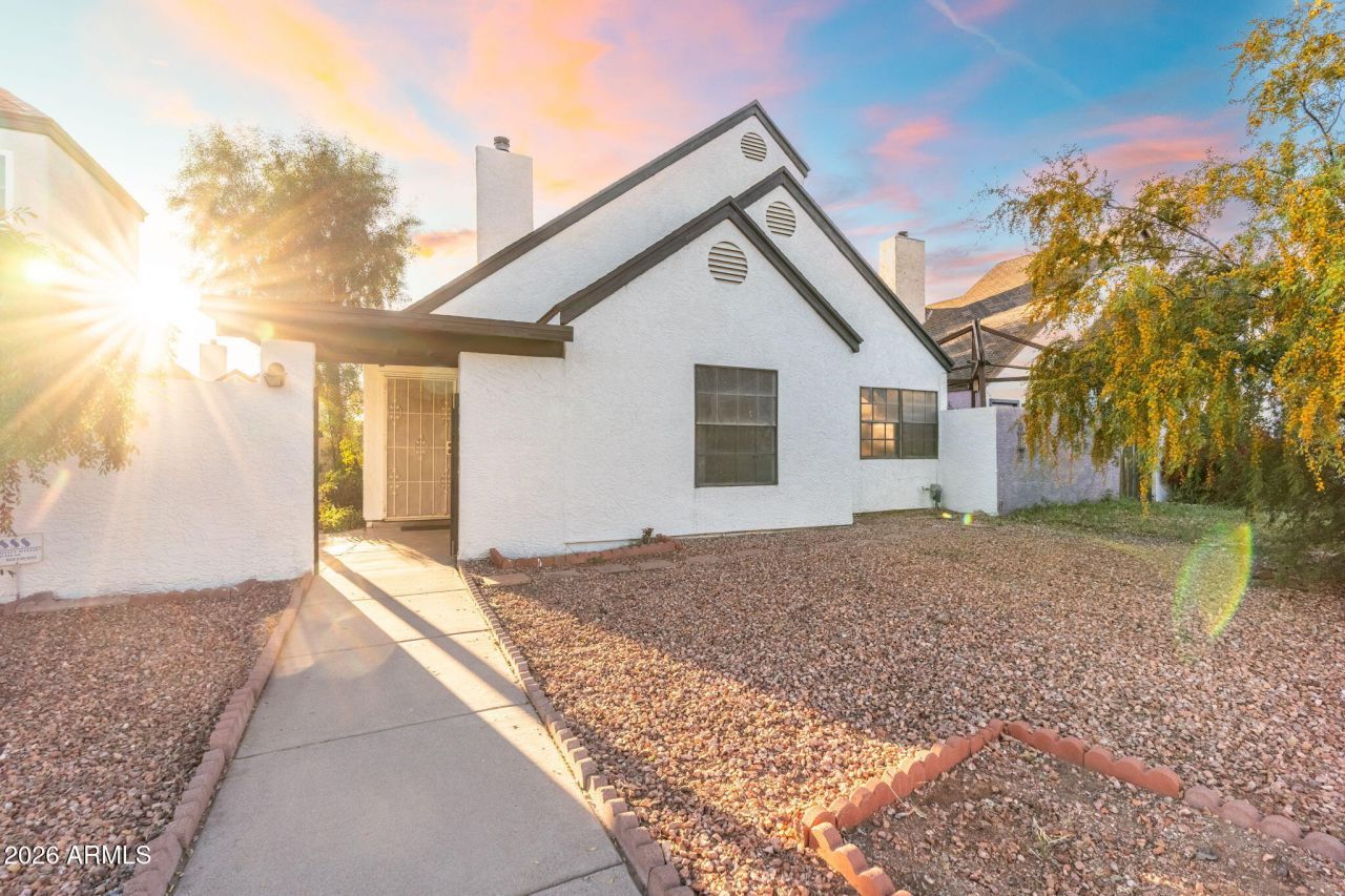 20828 N 21st Avenue, Phoenix, AZ 85027 Main Photo