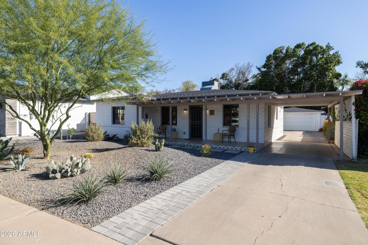 1517 E Pinchot Avenue, Phoenix, AZ 85014 Main Photo