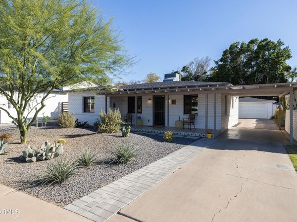1517 E PINCHOT Avenue, Phoenix, AZ 85014