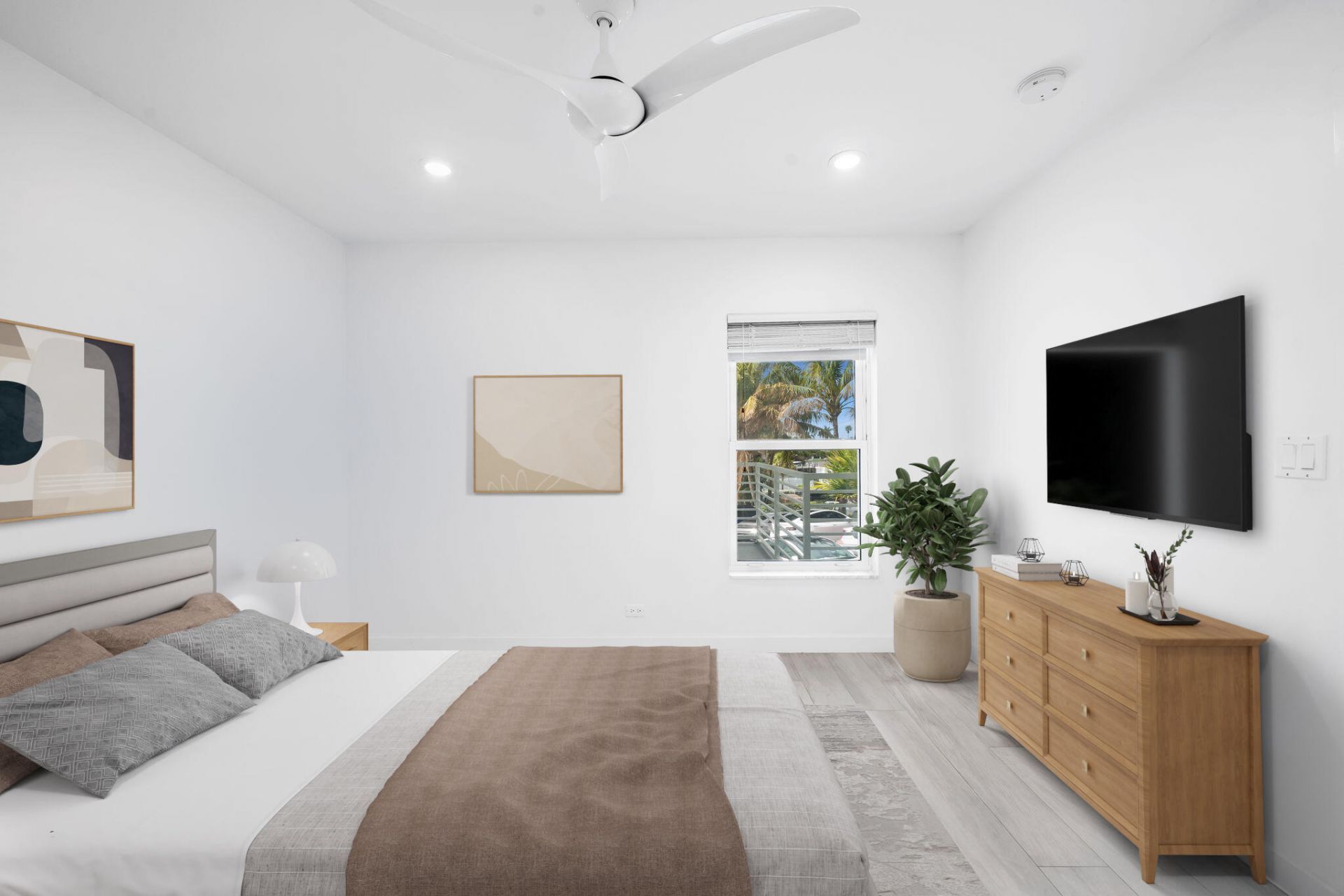 1041 Hillsboro Mile, Unit 11, Hillsboro Beach, FL 33062 Photo