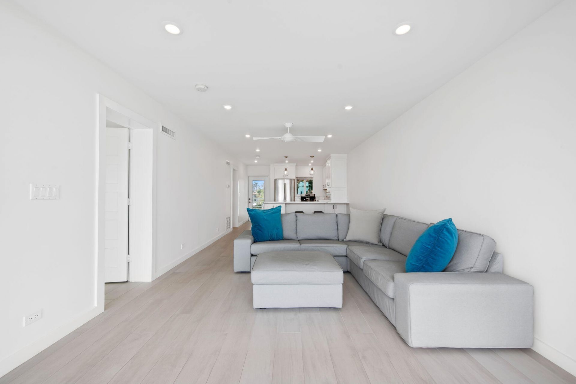 1041 Hillsboro Mile, Unit 11, Hillsboro Beach, FL 33062 Photo