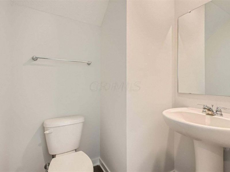 1477 Cardinez Way , Columbus, OH 43228 Photo 11