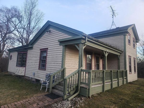 5726 N Lyons ROAD, Burlington, WI 53105