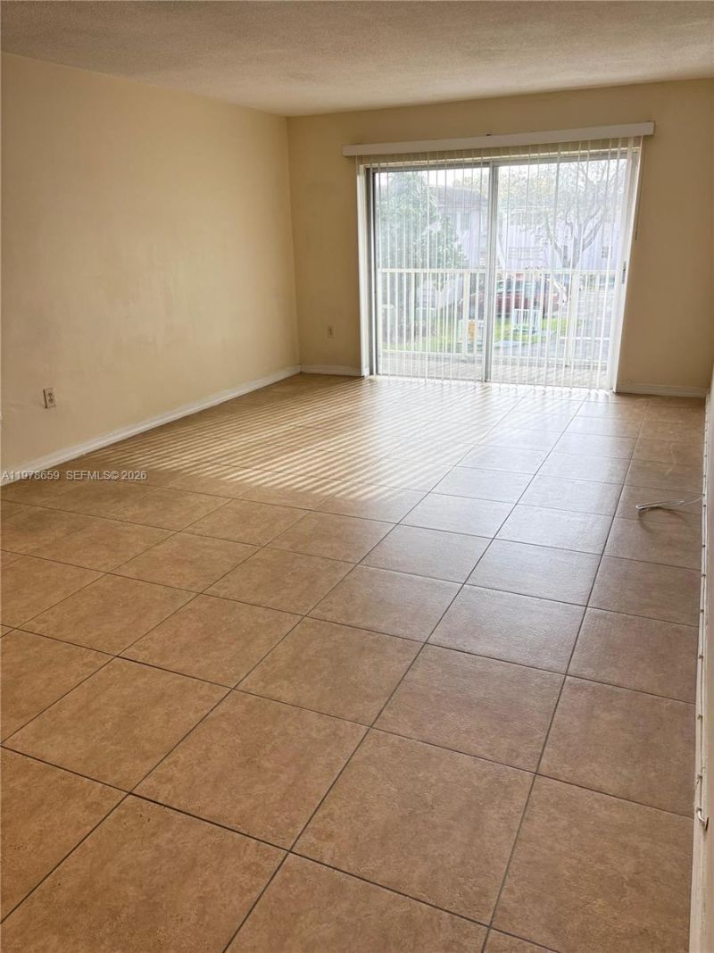 7310 SW 82nd St, Unit A219, Miami, FL 33143 Photo