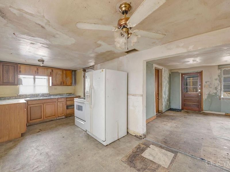 2575 Airport Road, Bethel, OH 45106 Photo 12