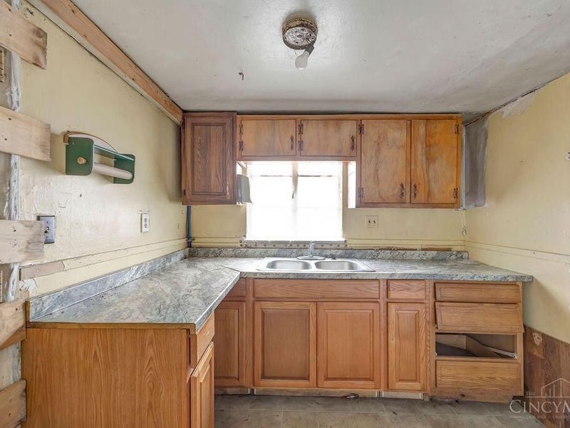 2575 Airport Road, Bethel, OH 45106 Photo 6