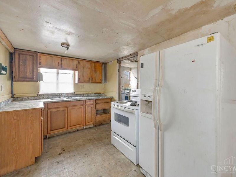 2575 Airport Road, Bethel, OH 45106 Photo 9