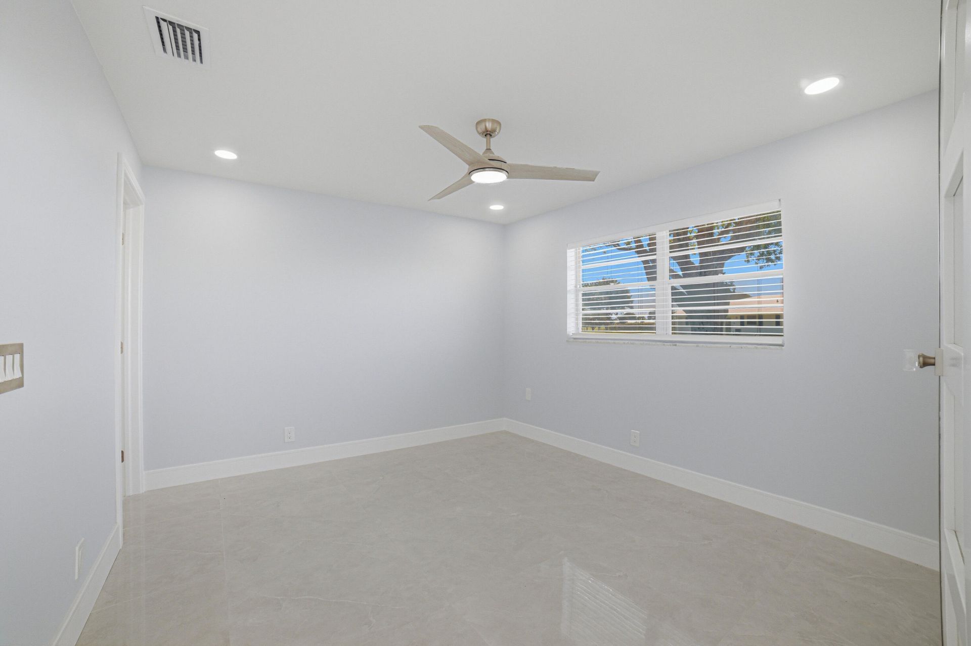300 SW Golfview Terrace, Unit 142, Boynton Beach, FL 33426 Photo