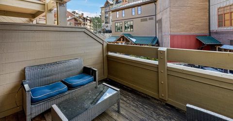 2000 North Village Drive, Truckee, CA 96161 Photo