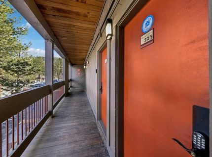 2000 North Village Drive, Truckee, CA 96161 Photo