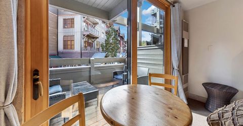 2000 North Village Drive, Truckee, CA 96161 Photo