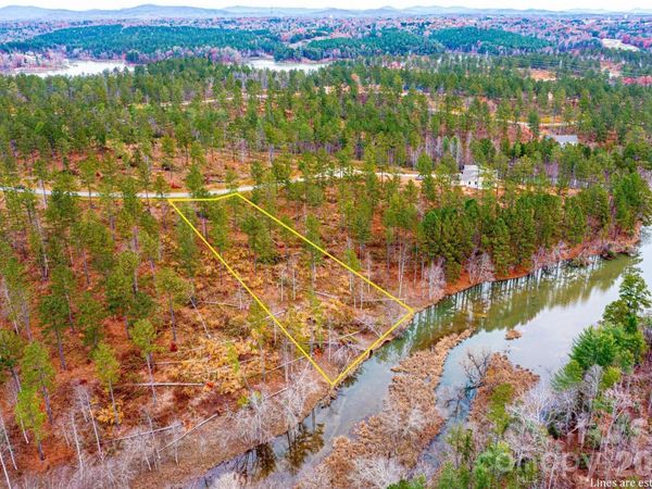 2188 Snowmass Drive , Connelly Springs, NC 28612