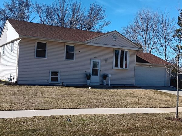 400 Country Lane, Streamwood, IL 60107