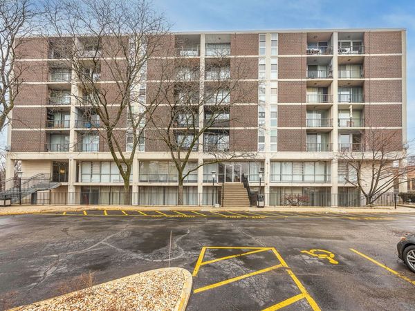 Unit 406, Bensenville, IL 60106
