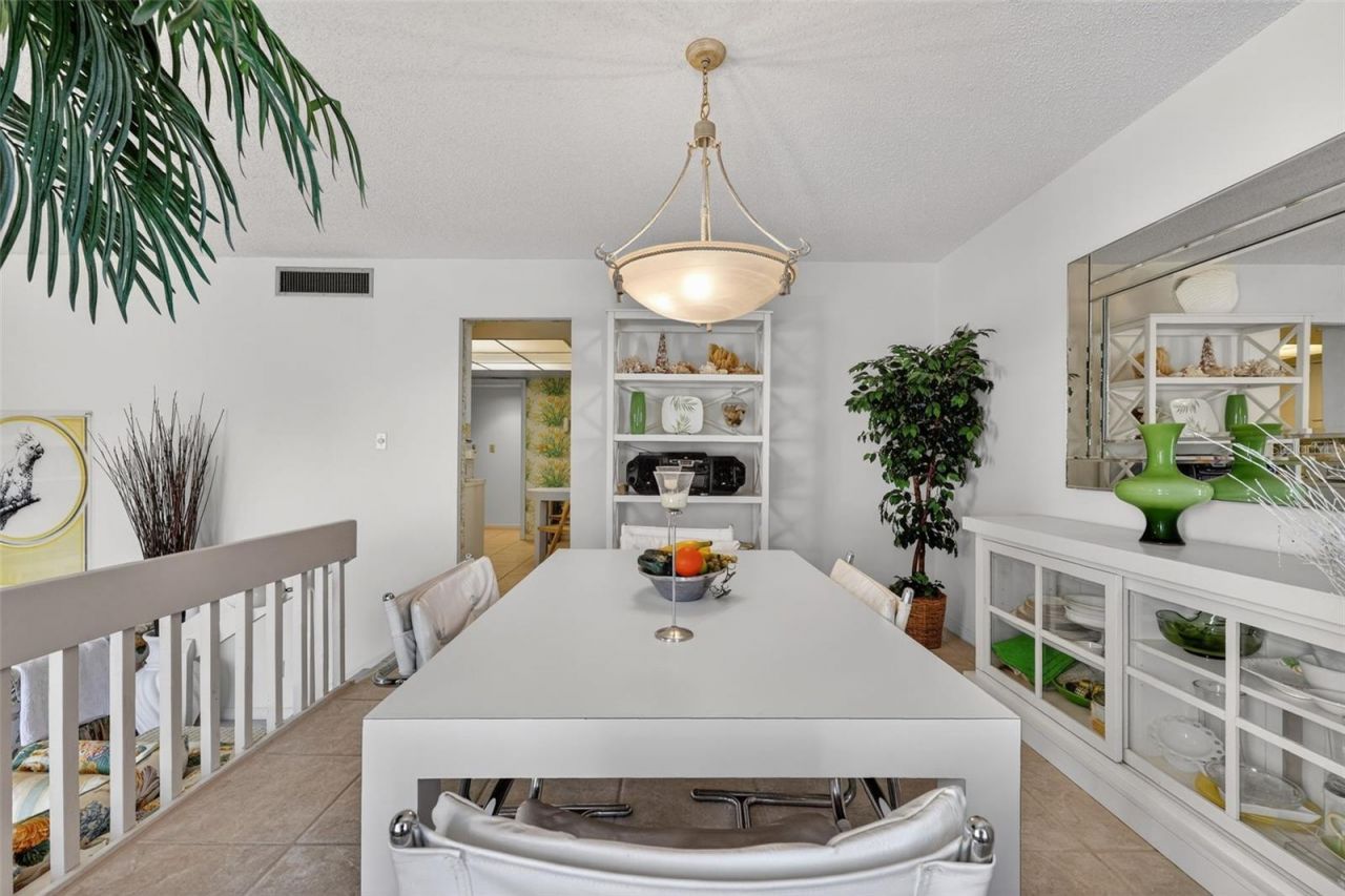 6012 W Peppertree Way, Unit 227B, Sarasota, FL 34242 Photo