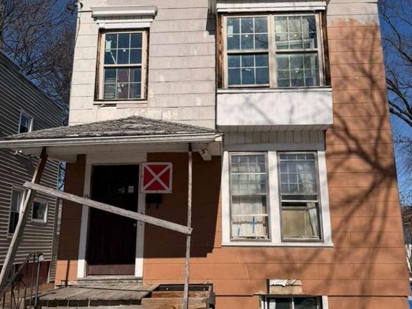 15 Bonheim Street, Albany, NY 12204