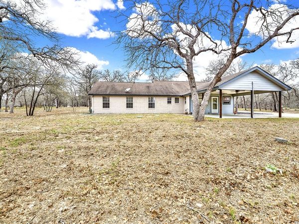 1026 Wild Flower, Floresville, TX 78114