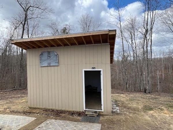 1023 Flat Rock Rd, Jamestown, TN 38556