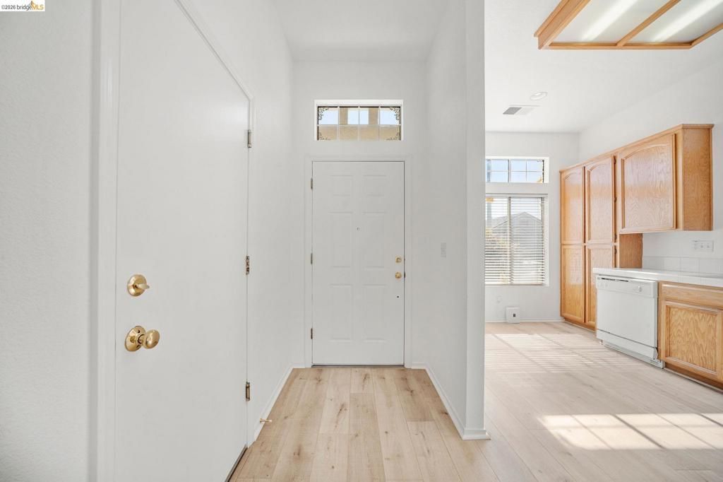 1759 Laurelgrove Ln, Tracy, CA 95376 Main Photo