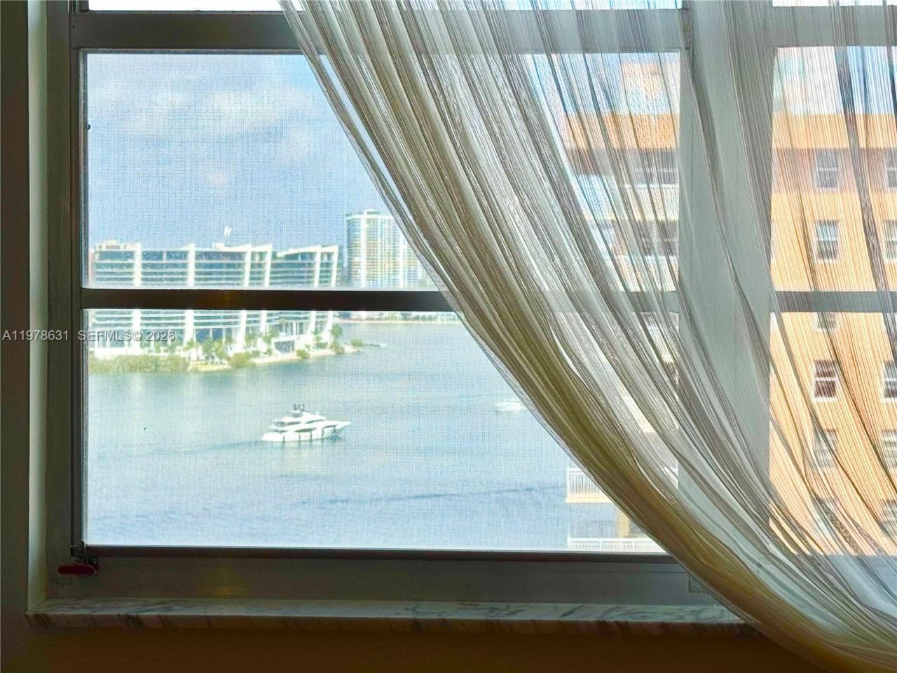 250 174th St, Unit 2212, Sunny Isles Beach, FL 33160 Photo