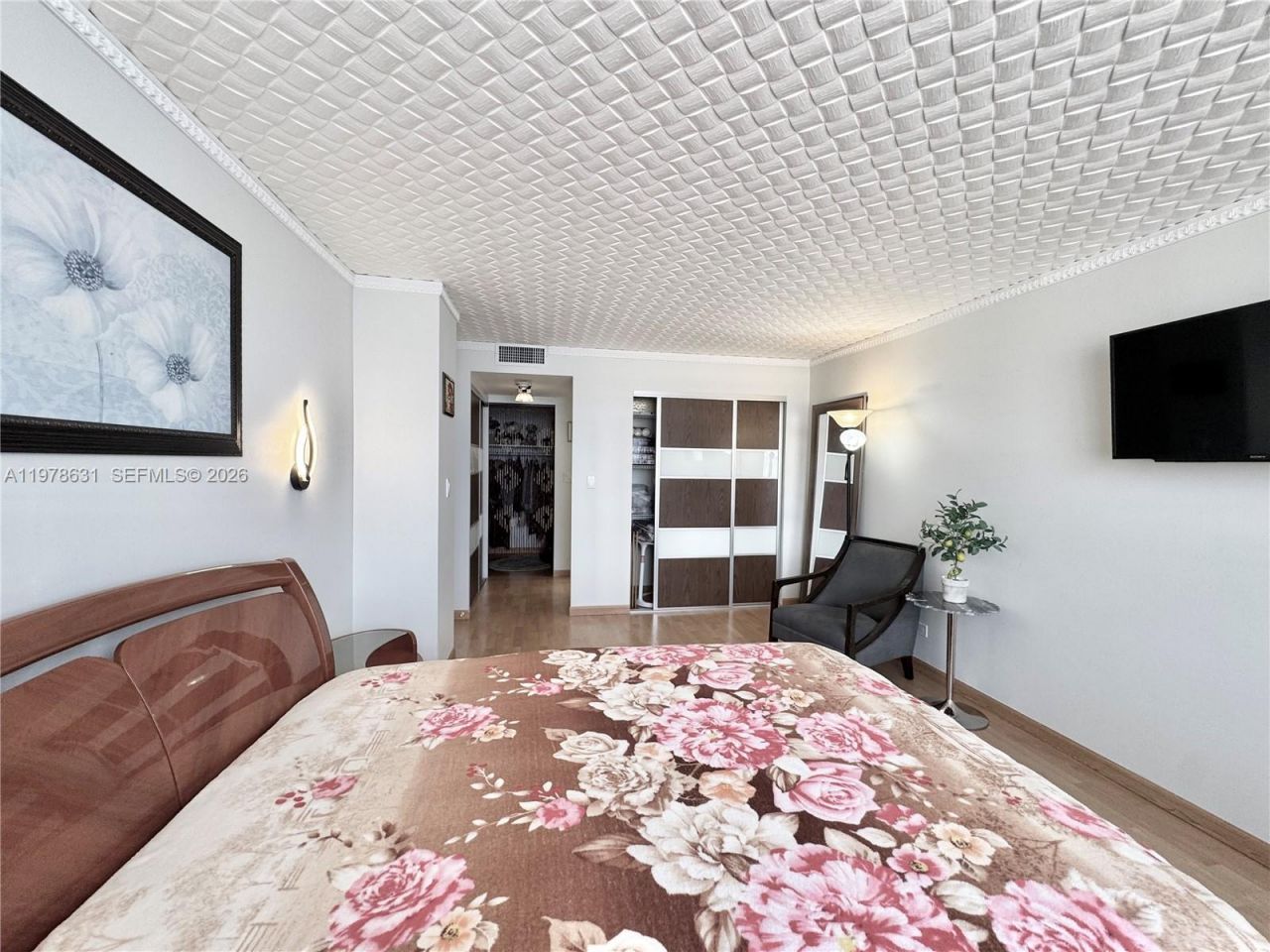 250 174th St, Unit 2212, Sunny Isles Beach, FL 33160 Photo