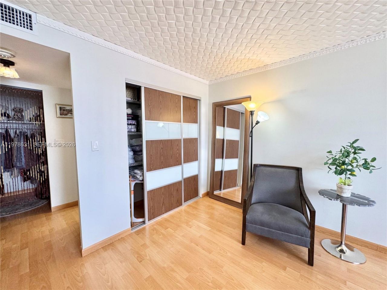 250 174th St, Unit 2212, Sunny Isles Beach, FL 33160 Photo